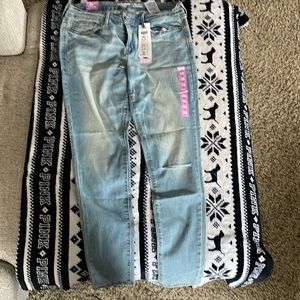 Levi’s Denizen Jegging